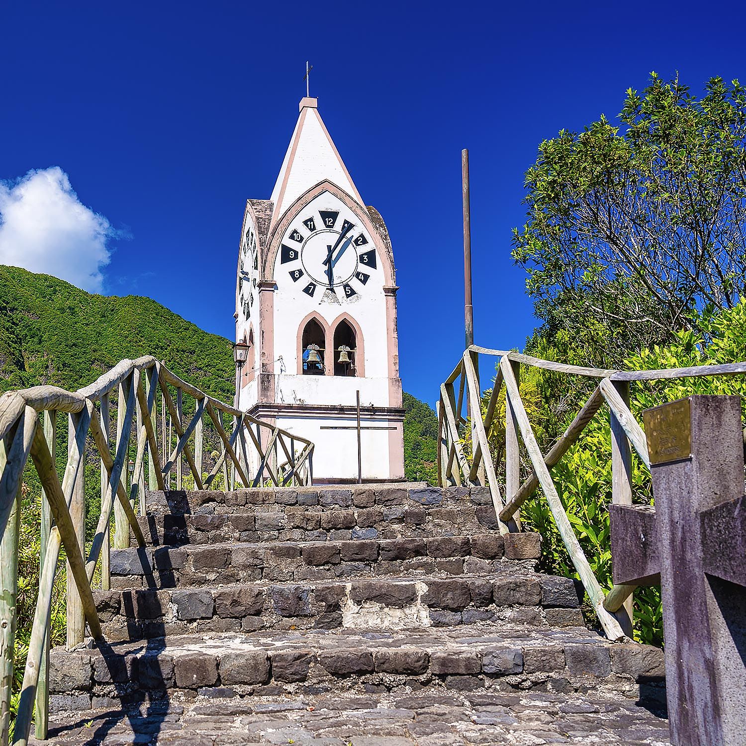 Northeast of Madeira Island Tour